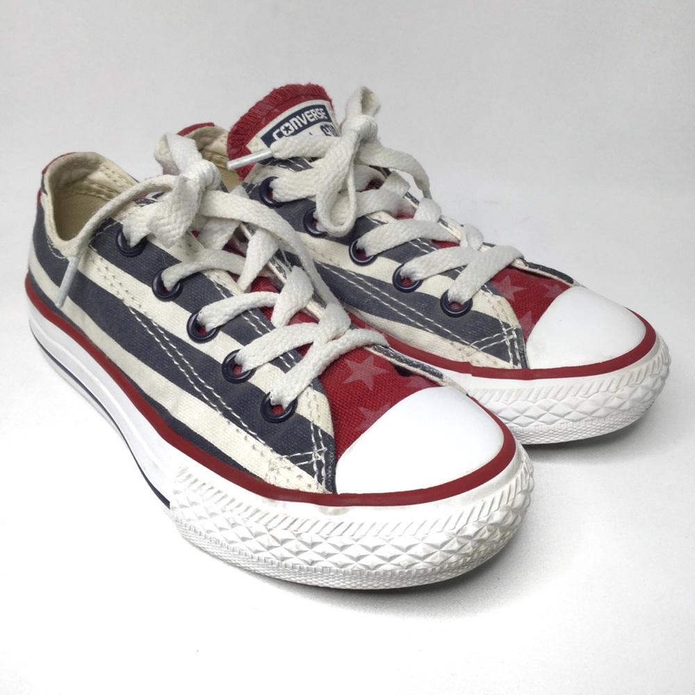 Converse Kids Size 10.5 US Red White and Blue